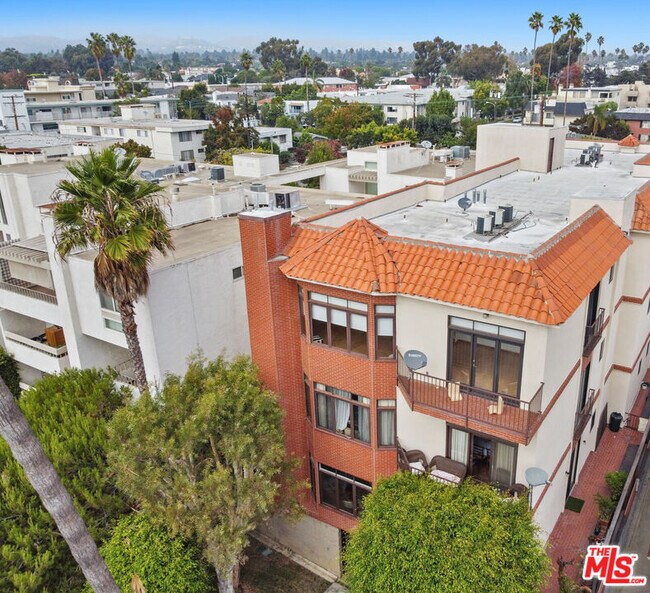 911 5th St in Santa Monica, CA - Building Photo - Building Photo