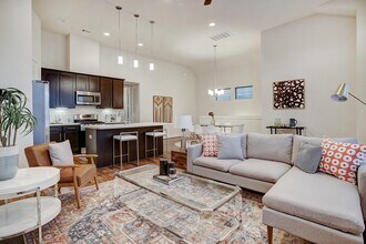 2926 Alice St in Houston, TX - Building Photo - Building Photo