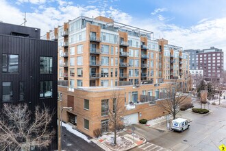 Sienna Court Condominium in Evanston, IL - Building Photo - Building Photo