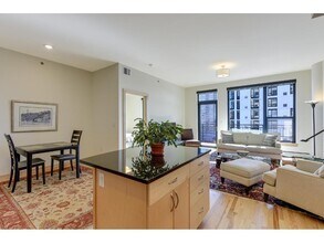 740 Portland Ave in Minneapolis, MN - Building Photo - Building Photo