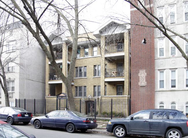 4066-4068 N Kenmore Ave in Chicago, IL - Foto de edificio - Building Photo