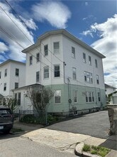 38 Larch St in Pawtucket, RI - Building Photo - Building Photo