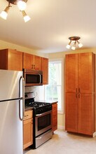 39 Peru St in Burlington, VT - Foto de edificio - Building Photo