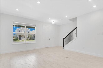 13124 Calming Breeze Wy in Winter Garden, FL - Building Photo - Building Photo