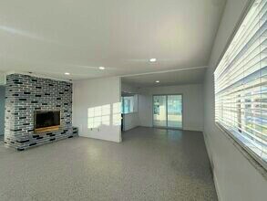 13815 Good Life Rd in Lake Magdalene, FL - Building Photo - Building Photo