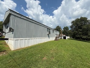 101 Vicki Dr in Madison Heights, VA - Building Photo - Building Photo