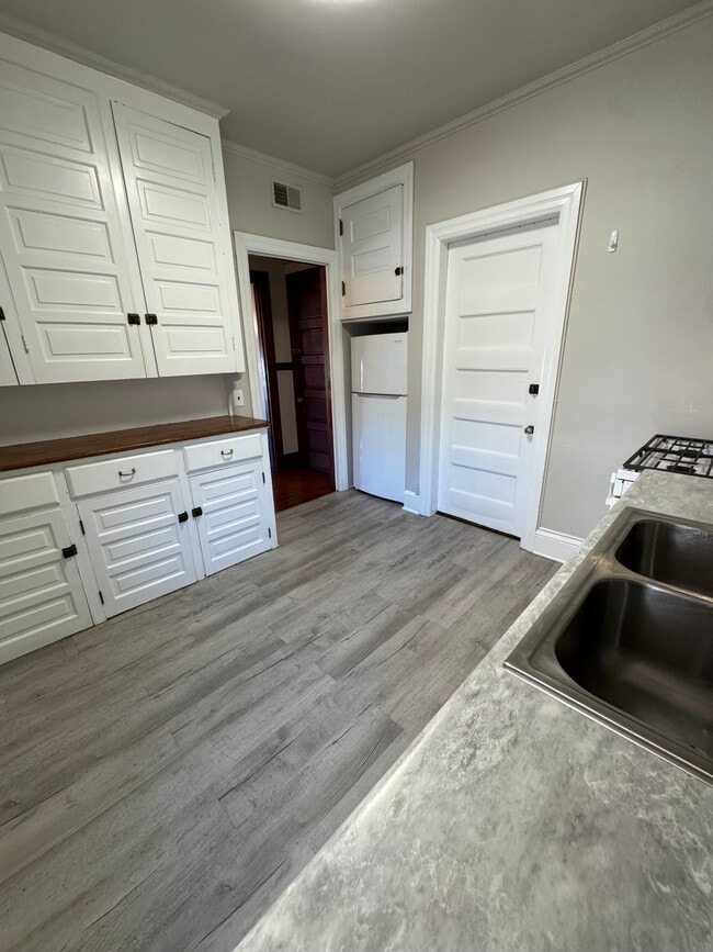 3 E Chestnut St, Unit 1 in Hanover, PA - Building Photo - Building Photo