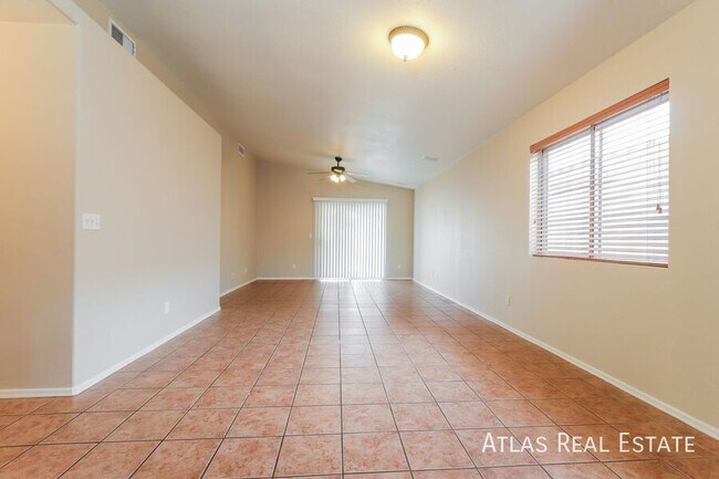 2188 W Burlwood Way in Tucson, AZ - Building Photo - Building Photo
