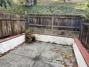 6621 Bell Bluff Ave in San Diego, CA - Building Photo - Building Photo
