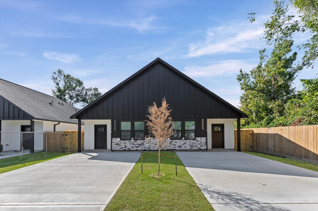 9106 Everglade Dr in Houston, TX - Building Photo