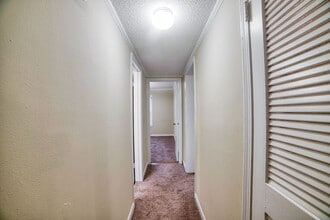 Patriot Place Apartments in Florence, SC - Building Photo - Building Photo