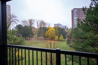 841 Grenon Ave in Ottawa, ON - Building Photo - Building Photo