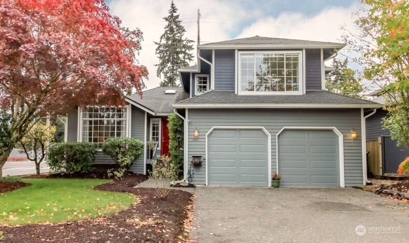 1203 SW 355th Pl in Federal Way, WA - Building Photo