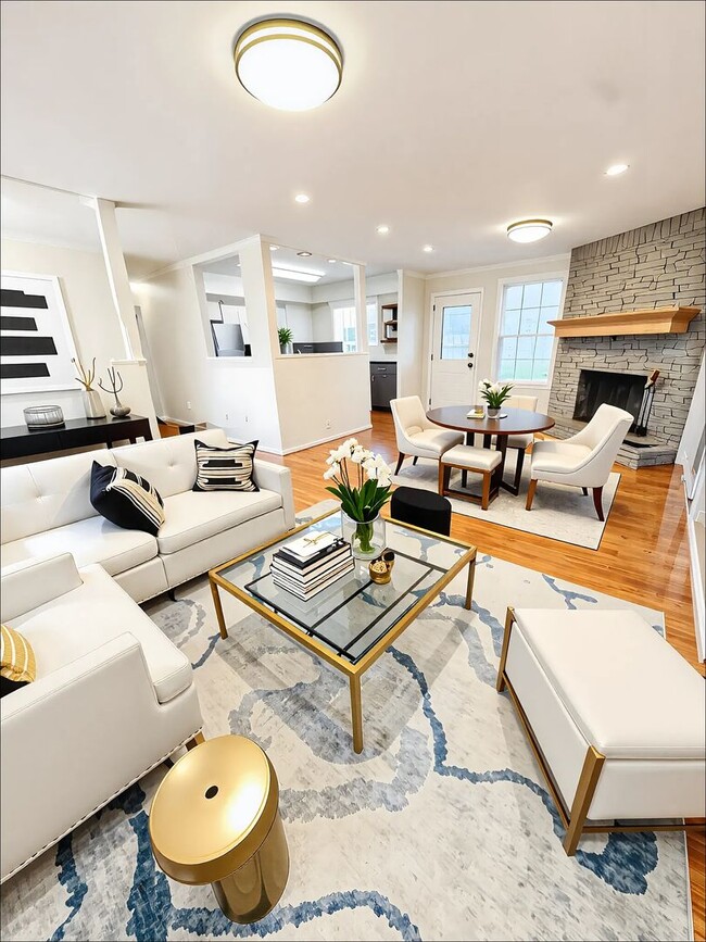 property at 8 Ann Ct
