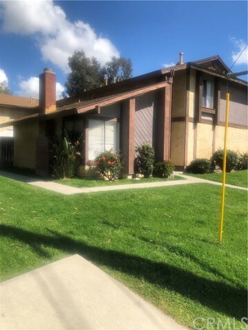 1701 E Fairfield Ct-Unit -1 in Ontario, CA - Building Photo - Building Photo