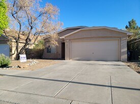 5820 Day Dreamer Rd NW in Albuquerque, NM - Building Photo