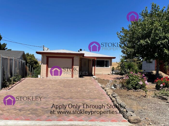 540 Palms Dr in Martinez, CA - Building Photo