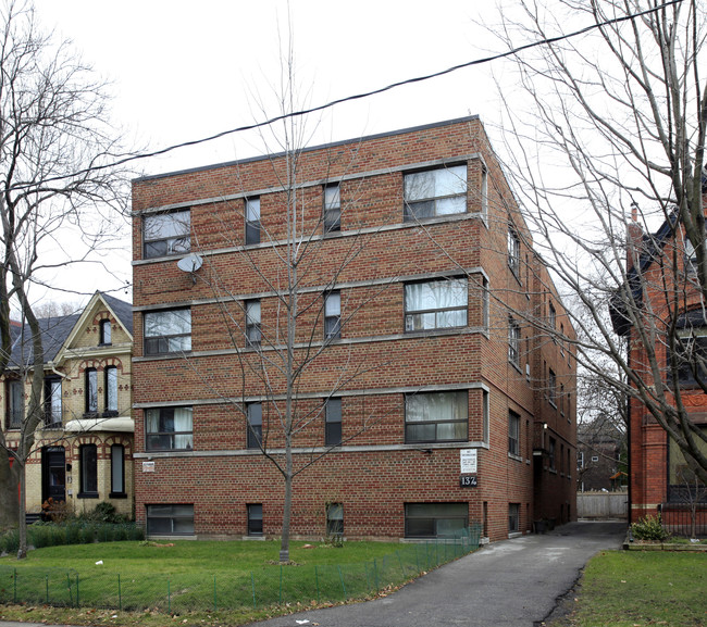 137 Dunn Ave in Toronto, ON - Building Photo - Primary Photo