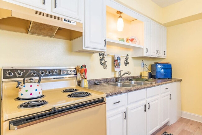 141 California Ave, Unit SI ID1044308P in Cocoa Beach, FL - Building Photo - Building Photo