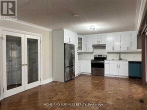 1648 Sunnycove Dr in Mississauga, ON - Building Photo - Building Photo