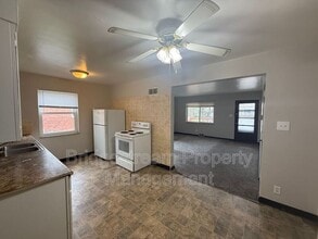 211 N Cherrywood Ave in Dayton, OH - Building Photo - Building Photo