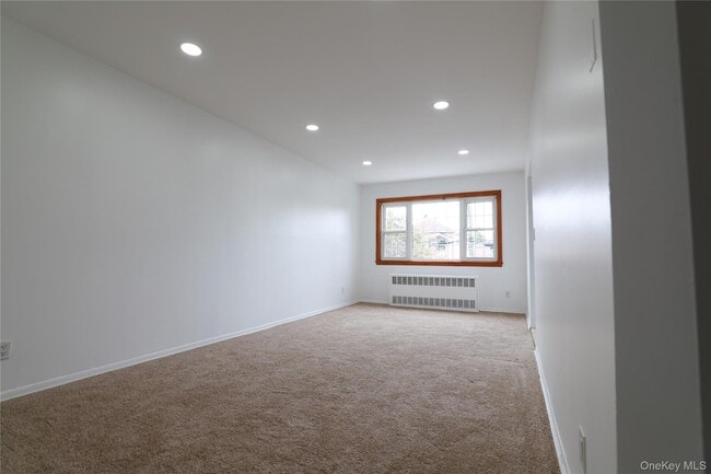 40-17 203rd St in Queens, NY - Building Photo - Building Photo