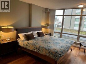 1288 Alberni St in Vancouver, BC - Building Photo