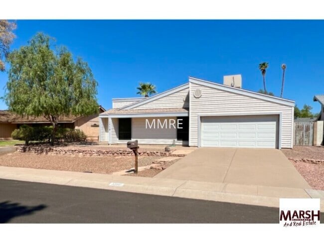 1716 E Redfield Rd in Tempe, AZ - Building Photo - Building Photo