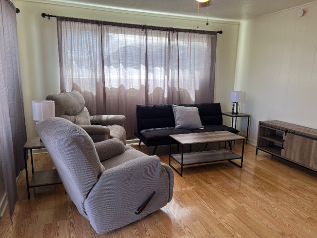830 Liloa St-Unit -Downstairs Mauka in Lahaina, HI - Building Photo - Building Photo