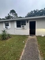 671 E Olive Rd in Pensacola, FL - Building Photo