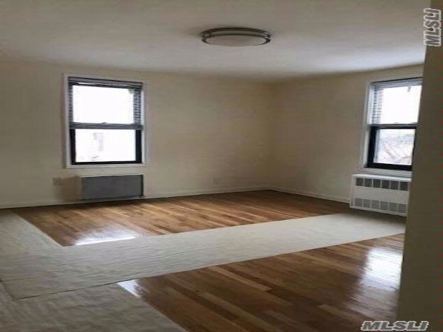 182-12 Horace Harding Expy-Unit -3L in Queens, NY - Building Photo - Building Photo