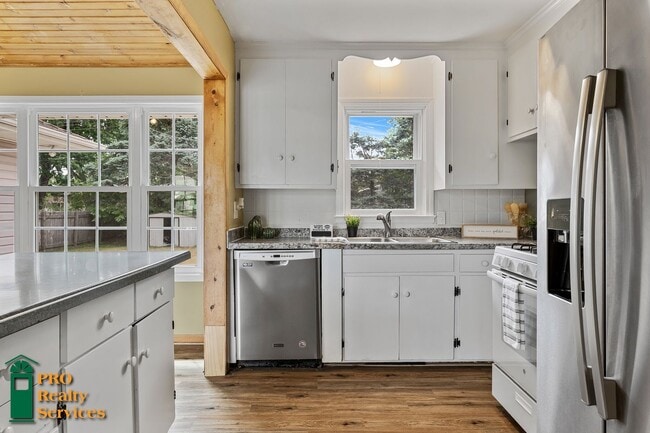 6029 N Bryant Ave in Minneapolis, MN - Building Photo - Building Photo