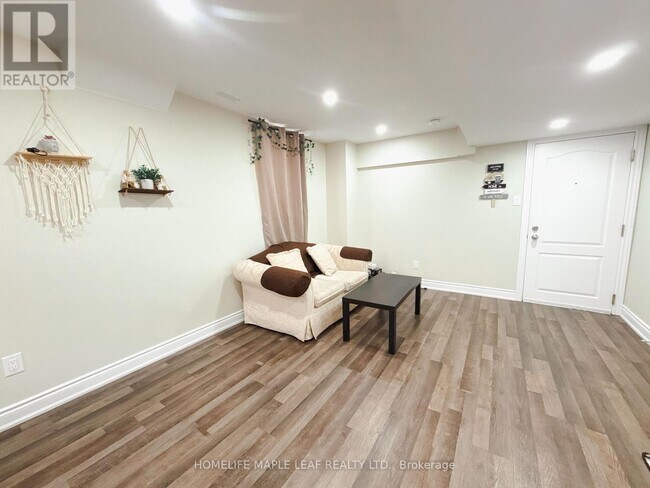 53 Owlridge Dr in Brampton, ON - Building Photo - Building Photo