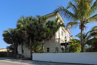 Tuscan Villas in Lake Worth, FL - Foto de edificio - Building Photo