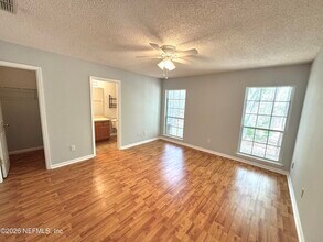 696 Hampton Downs Ct in Jacksonville, FL - Building Photo - Building Photo