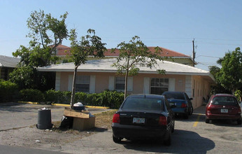 724 NE 1st St in Pompano Beach, FL - Building Photo - Building Photo