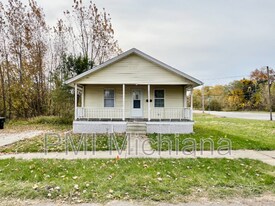 1136 King St in South Bend, IN - Building Photo