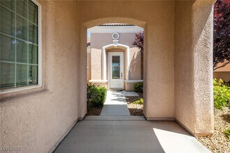 10248 Santo Nina Ct in Las Vegas, NV - Building Photo - Building Photo