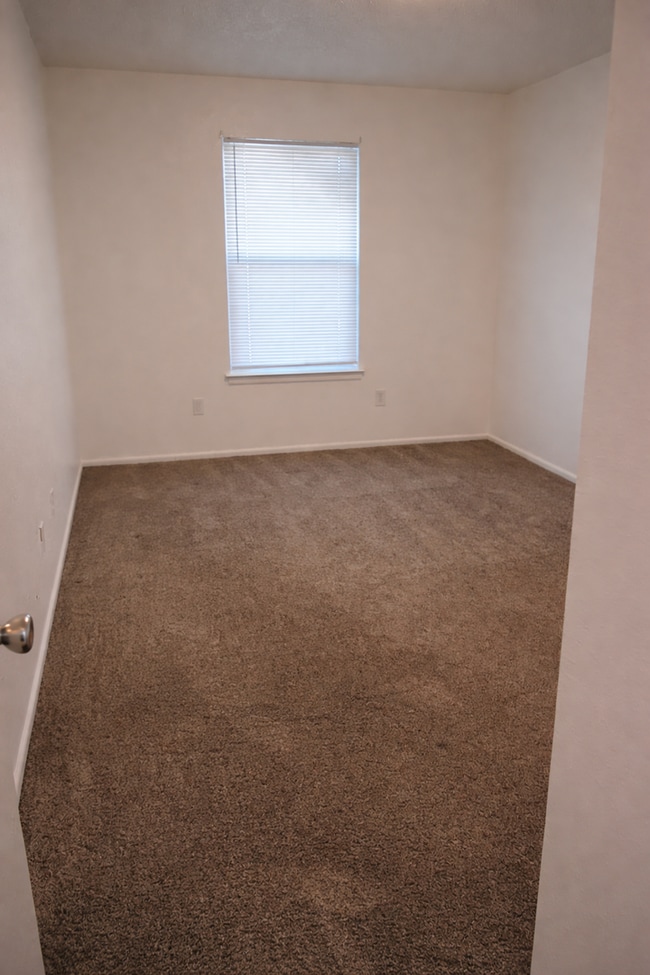 802 Matthew Ave in Sundown, TX - Building Photo - Building Photo