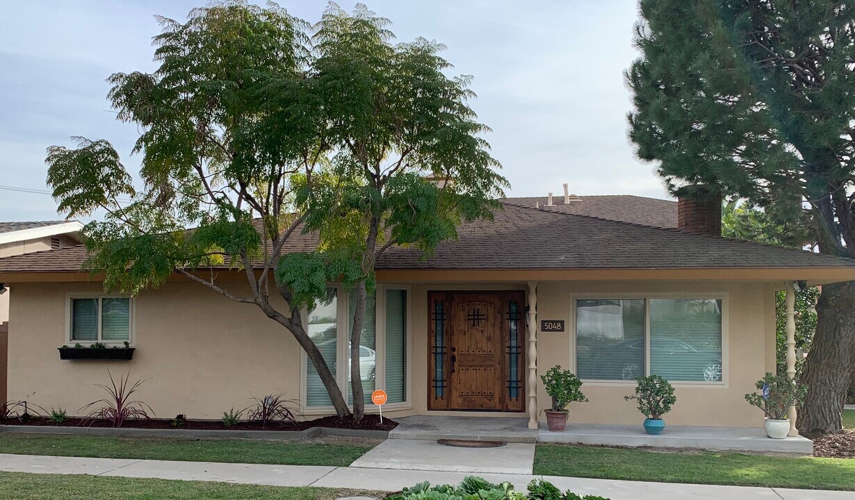 5048 W Slauson Ave in Los Angeles, CA - Building Photo