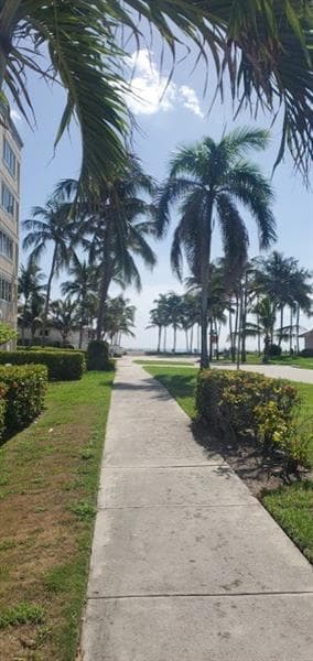 2049 SE 6th St in Deerfield Beach, FL - Building Photo - Building Photo