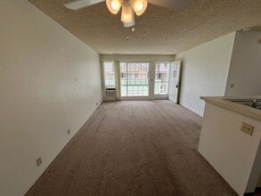 94-1505-1505 Waipio Uka St in Waipahu, HI - Building Photo - Building Photo