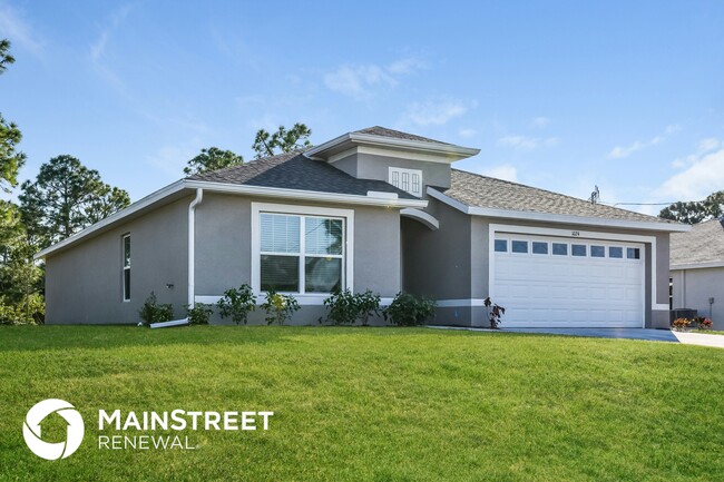 1024 NE 36th St in Cape Coral, FL - Building Photo - Building Photo