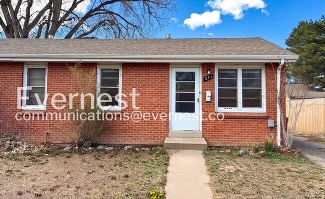 property at 231 N Roosevelt Ave