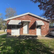 1934 Harvard St in Hamilton, OH - Building Photo