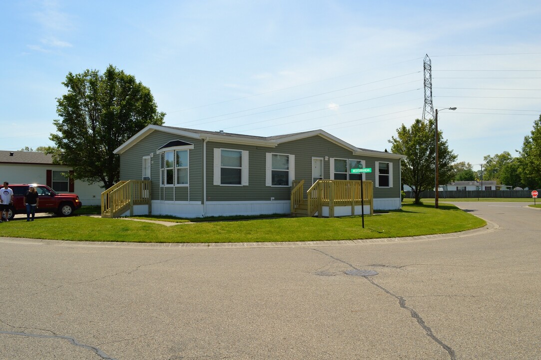 Parke Place in Elkhart, IN - Building Photo