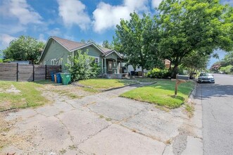 1902 E 16th St in Austin, TX - Building Photo - Building Photo