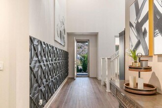 1316 Vista Ave in Escondido, CA - Foto de edificio - Building Photo