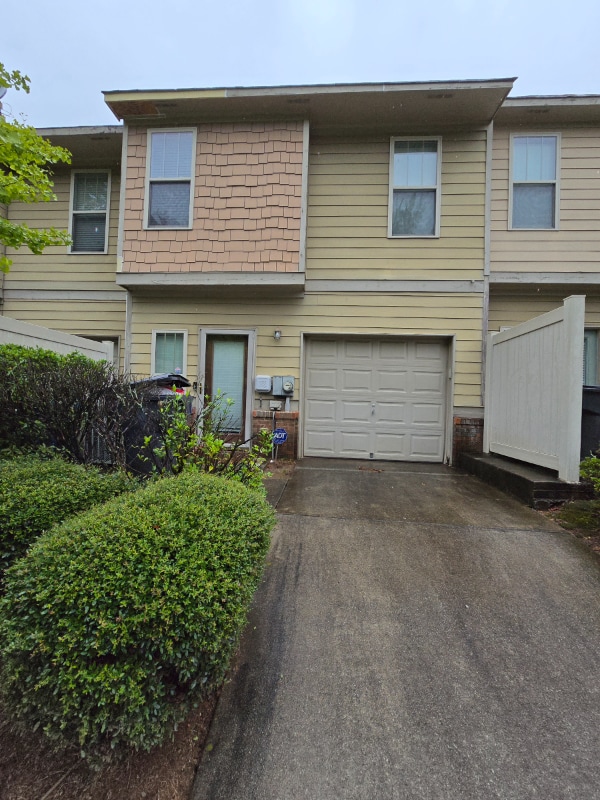 1754 Connally Dr in East Point, GA - Building Photo - Building Photo