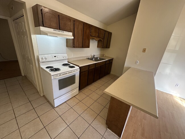 286 Pleasant St in Hinesville, GA - Building Photo - Building Photo